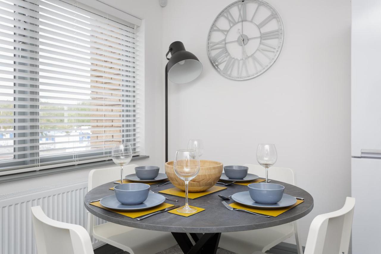 Sovereign Gate - 2 Double Bedroom Apartment In Portsmouth City Centre Eksteriør bilde