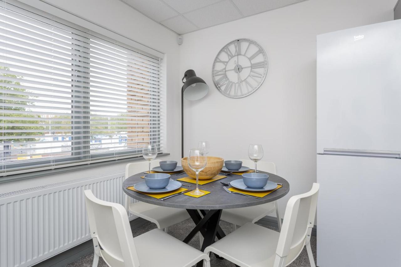 Sovereign Gate - 2 Double Bedroom Apartment In Portsmouth City Centre Eksteriør bilde